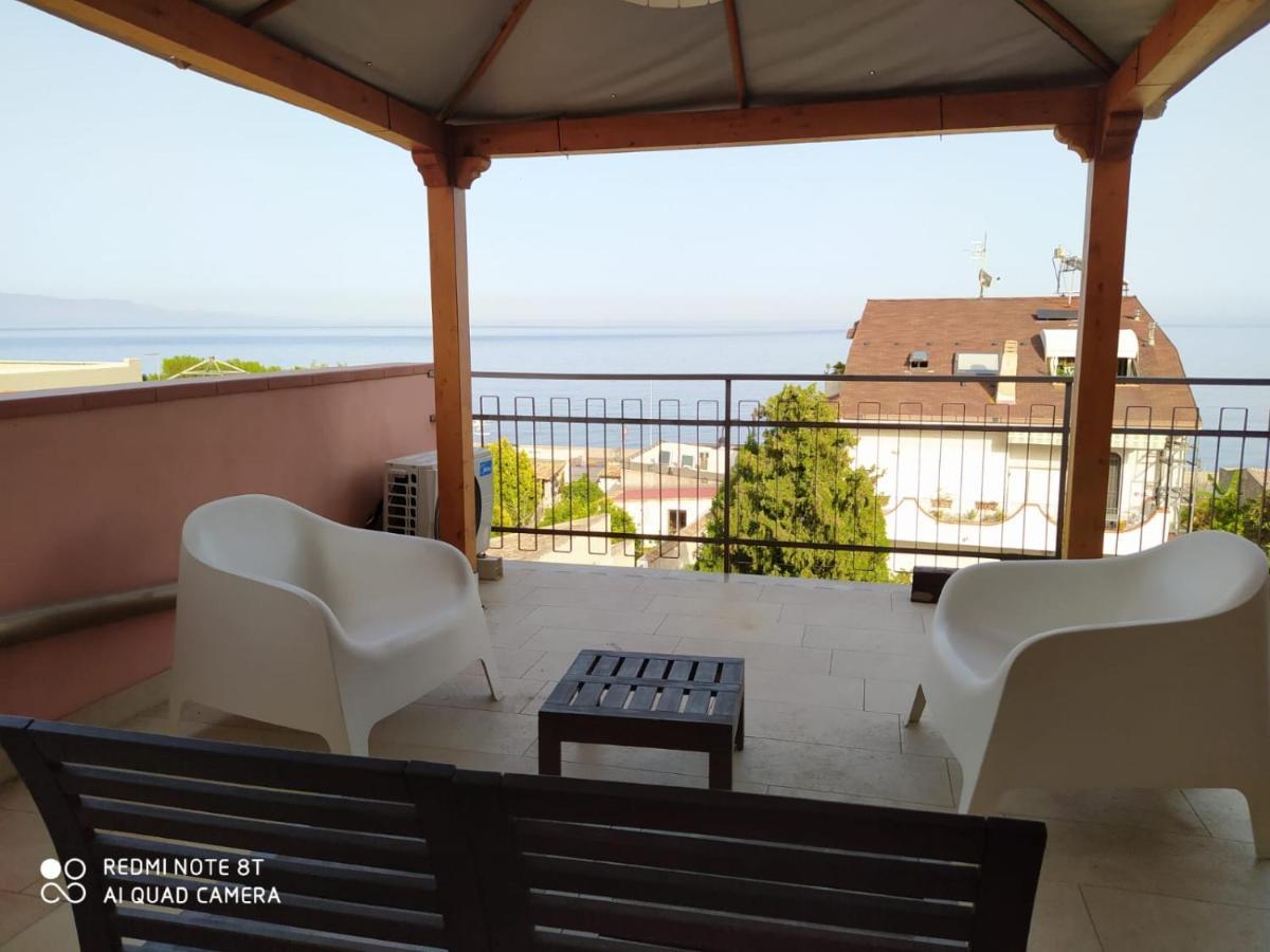 סנטה תרזה די ריבה Pozzo Lazzaro Apartments מראה חיצוני תמונה
